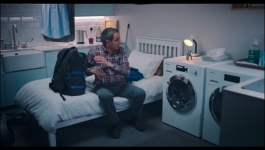 Man Vs Bee - Season 01 Episode 02